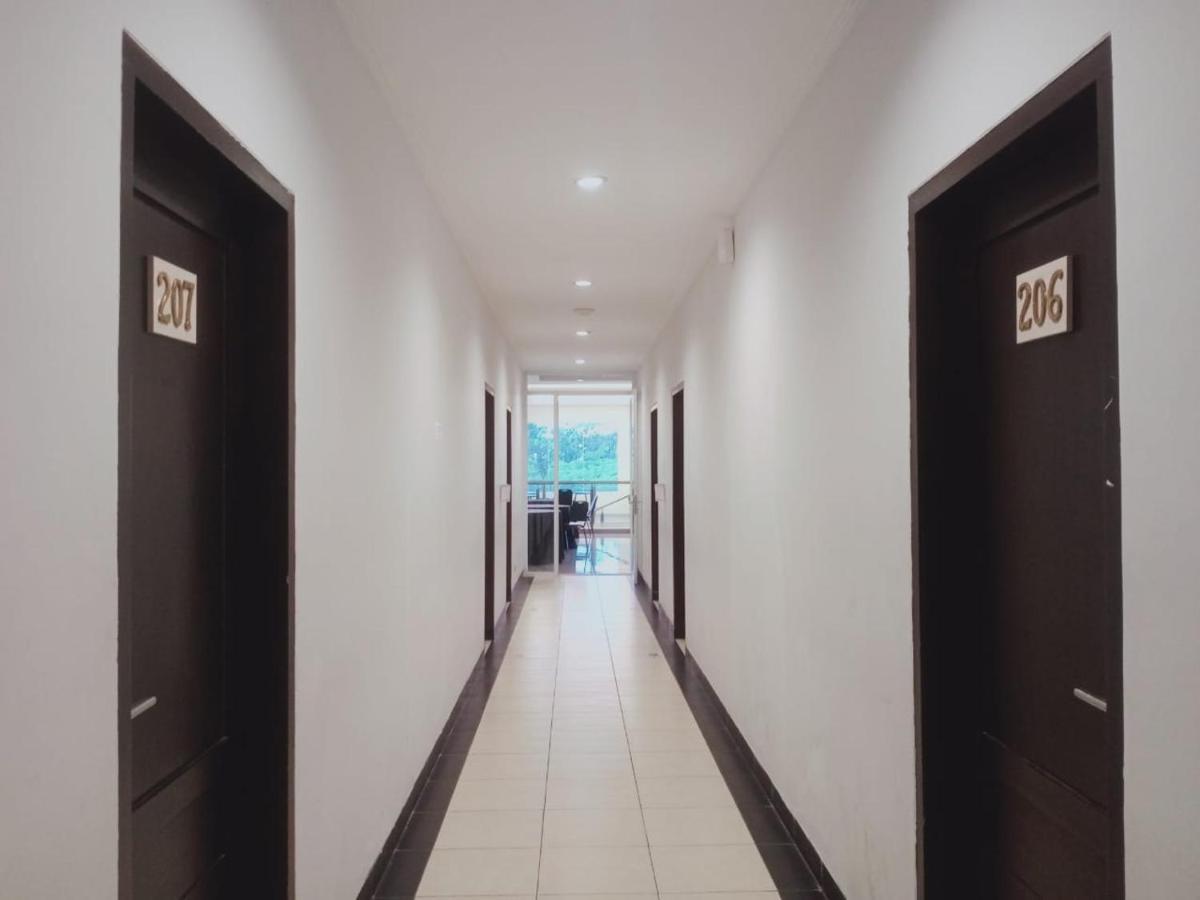 Oyo 90102 Edotel Hotel By Dbest Hospitality Bandung Kültér fotó