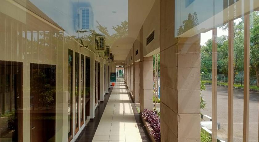 Oyo 90102 Edotel Hotel By Dbest Hospitality Bandung Kültér fotó