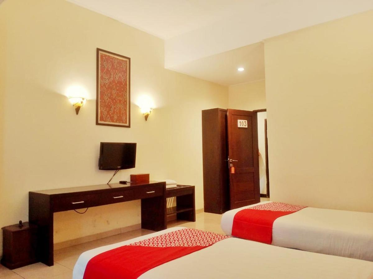 Oyo 90102 Edotel Hotel By Dbest Hospitality Bandung Kültér fotó