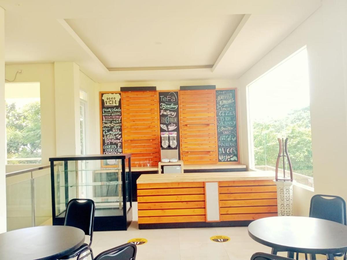 Oyo 90102 Edotel Hotel By Dbest Hospitality Bandung Kültér fotó