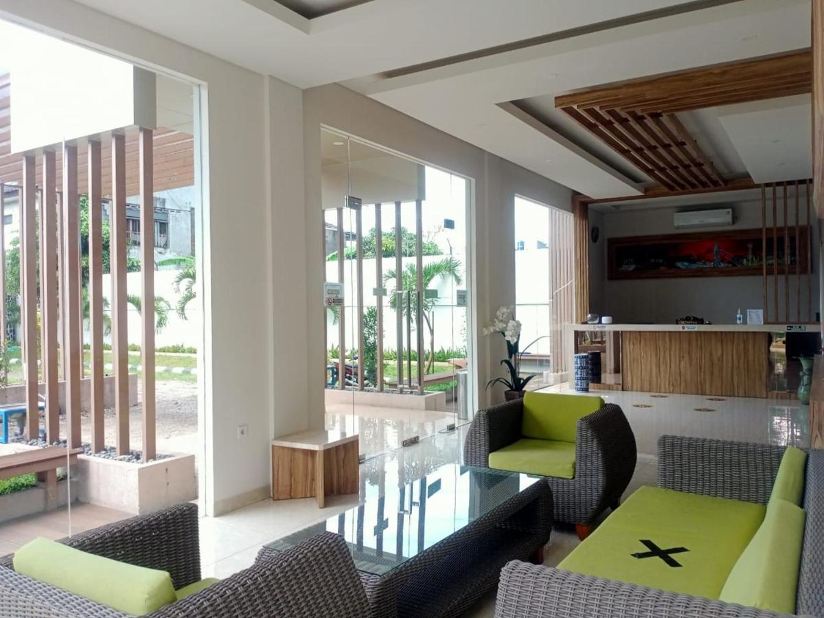 Oyo 90102 Edotel Hotel By Dbest Hospitality Bandung Kültér fotó